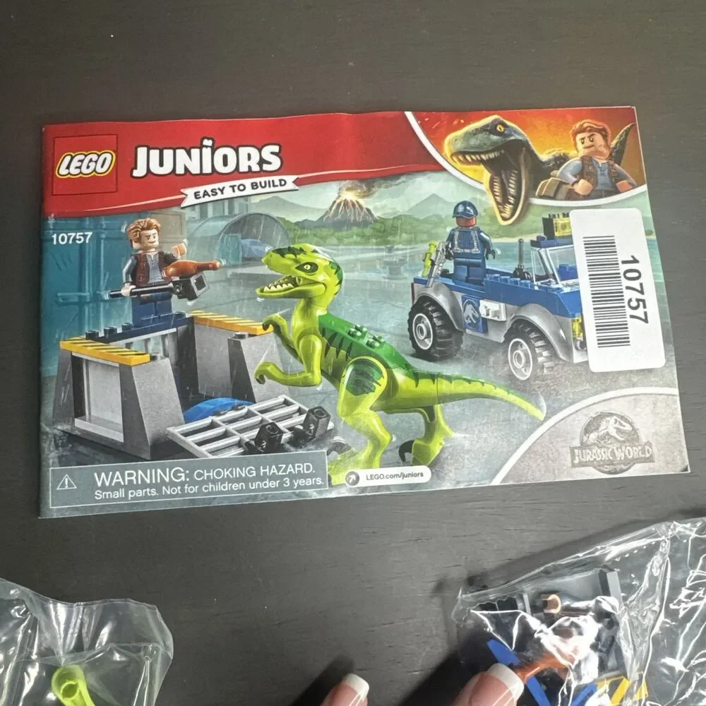 Lego Juniors Jurassic World 10757 Raptor Rescue Truck Complete Set Without Box